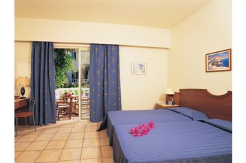 Grèce Hotel Agia Marina, Extérieur